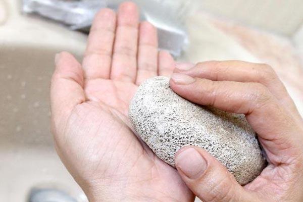 پاک کردن چسب قطره ای با مواد طبیعی
