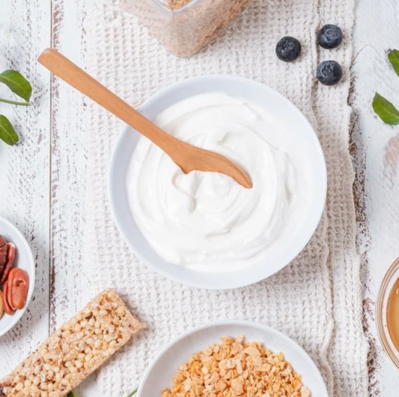شرایط افراد برای مصرف ماست