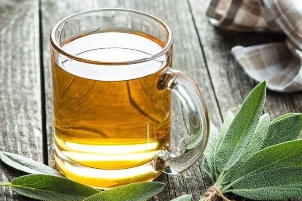 دمنوش گیاهی چای گزنه