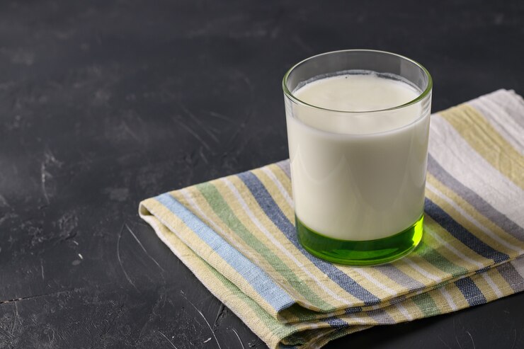 فواید دوغ برای سلامتی خانمهای باردار