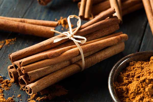 15 تا از مهمترین خواص چایی دارچین