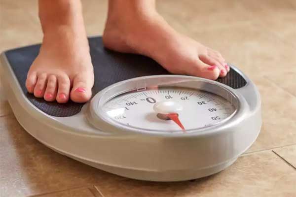 کدام نوشیدنی انرژی زا برای کاهش وزن بهتر است؟