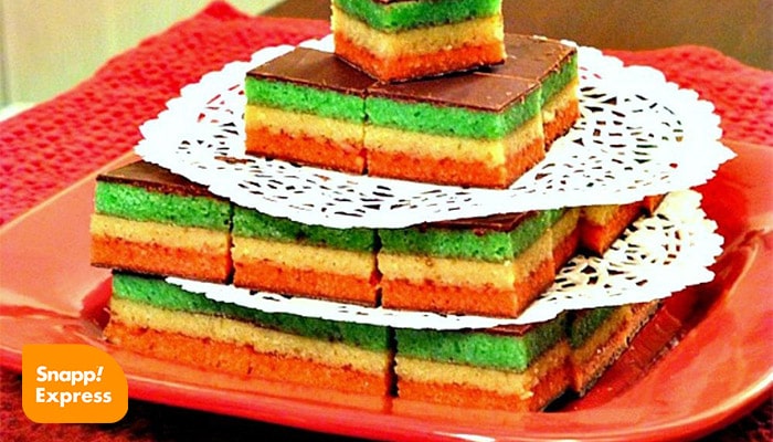 کلوچه‌های رنگین کمانی Rainbow Cookies