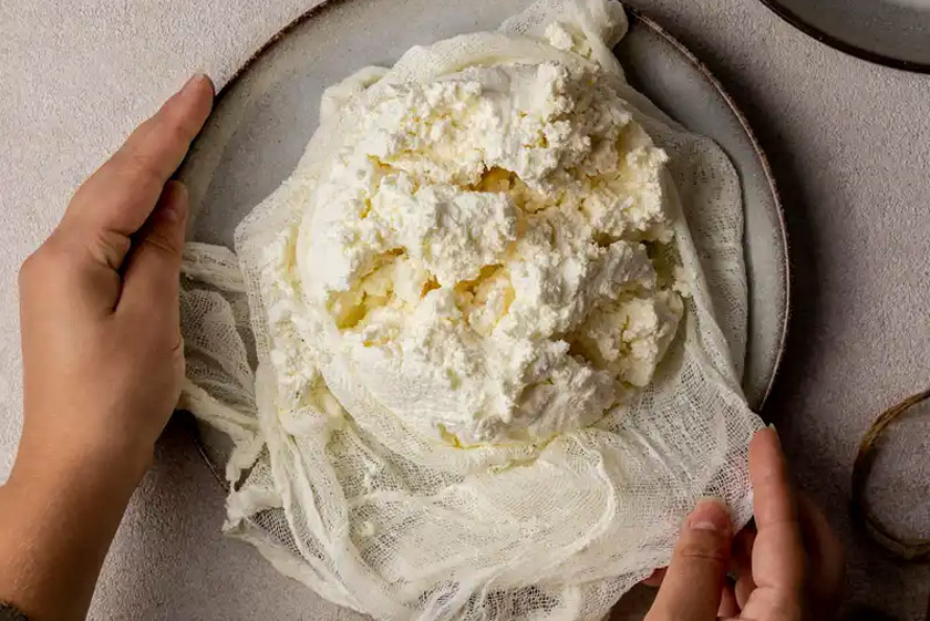 طرز تهیه پنیر با سرکه
