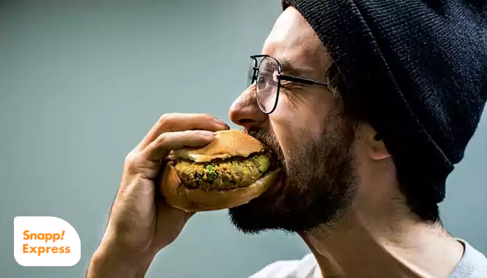 غذای سرخ کردنی مضر برای معده درد