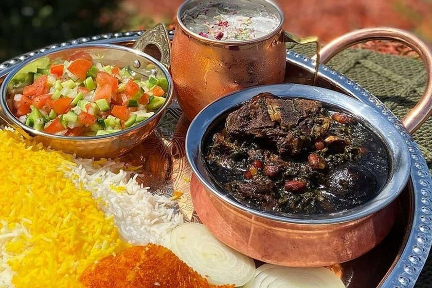 طرز تهیه خورشت قورمه‌ سبزی