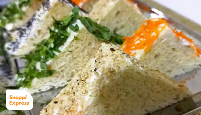 کیک مرغ با نان تست و گردو