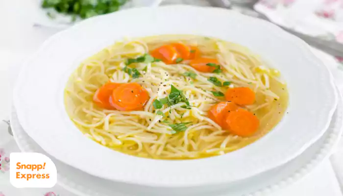 دستور سوپ رشته مرغ ساده