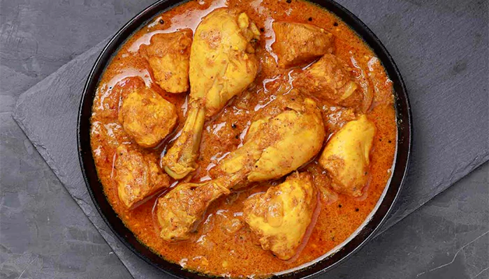 طرز تهیه قورمه مرغ - تصویر شاخص