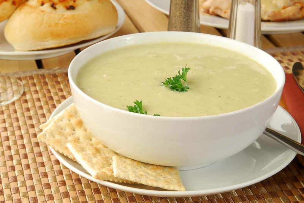 طرز تهیه سوپ کرفس با چند روش ساده و سریع