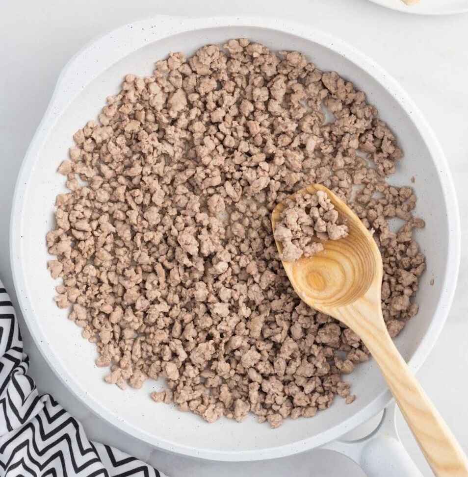 مرحله سوم طرز تهیه رولت تخم مرغ خانگی
