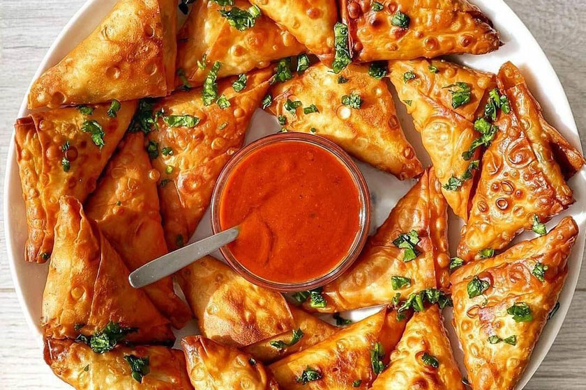 طرز تهیه سمبوسه سیب زمینی
