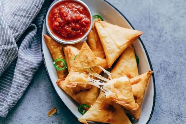 طرز تهیه سمبوسه پیتزایی
