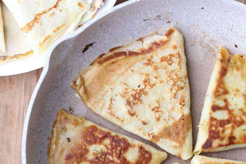 طرز تهیه کرپ گوشت و جعفری
