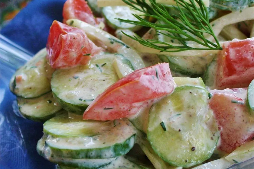 سالاد گوجه‌فرنگی