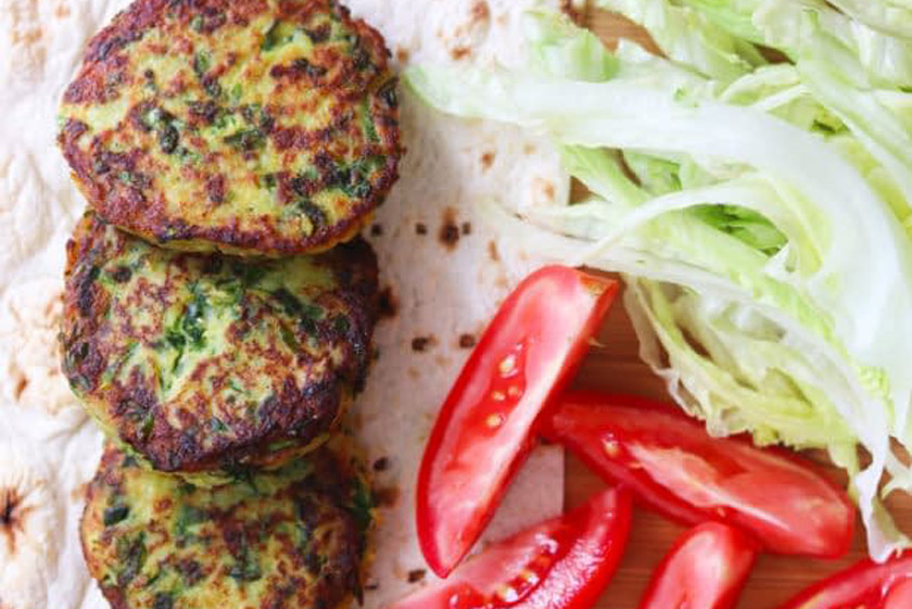 طرز تهیه کوکوی اسفناج و سیب زمینی