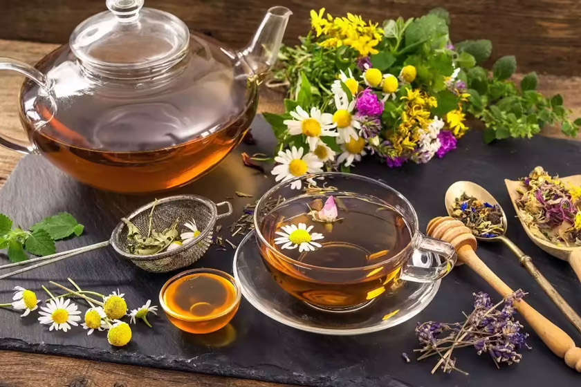 نوشیدنی‌های جایگزین چای و قهوه برای آبرسانی بدن در صبح