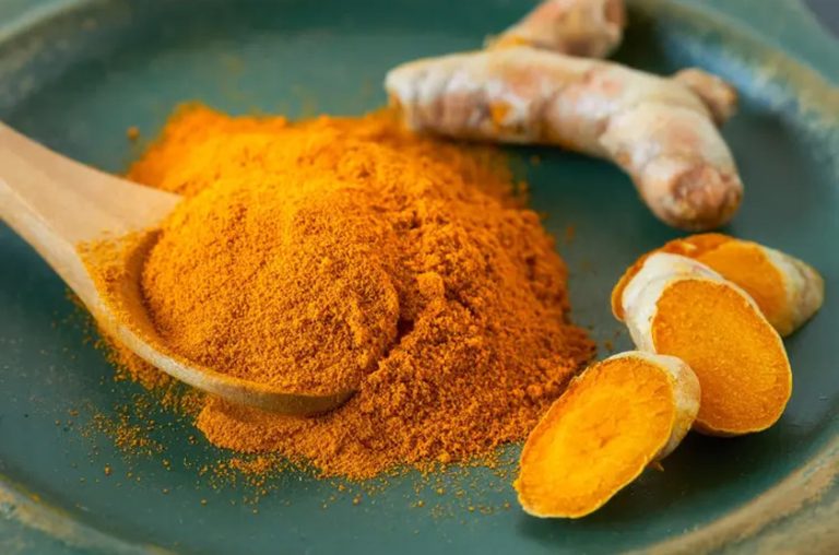 بهترین ادویه برای کاهش خطر ابتلا به سرطان