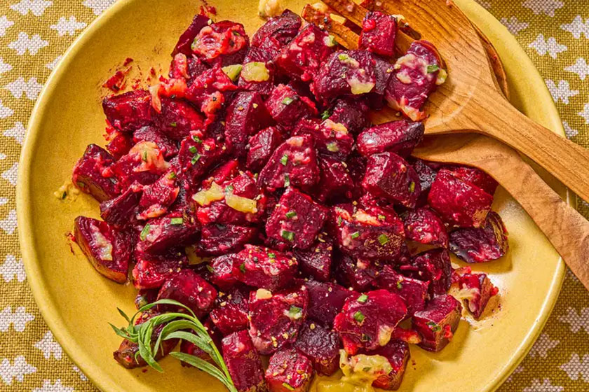 طرز تهیه چغندر تنوری با کره سیر