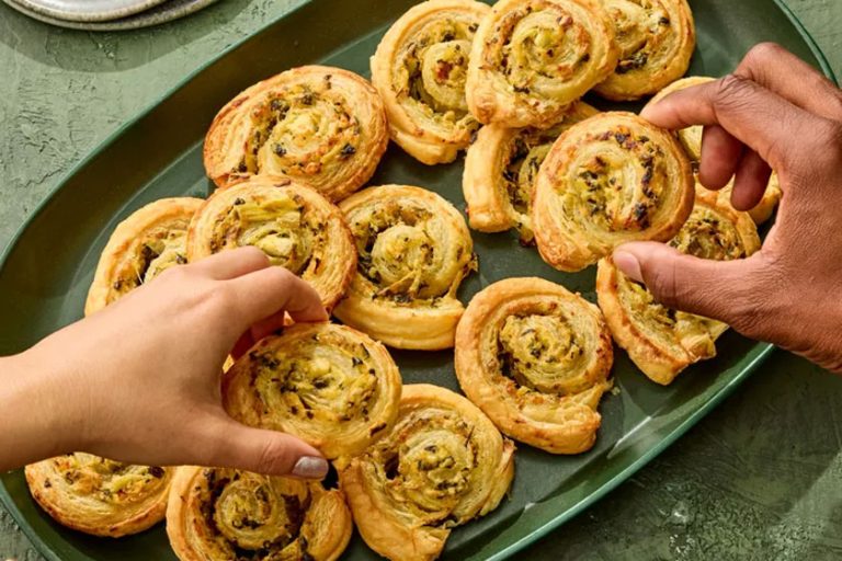 طرز تهیه رولت اسفناج و آرتیشو