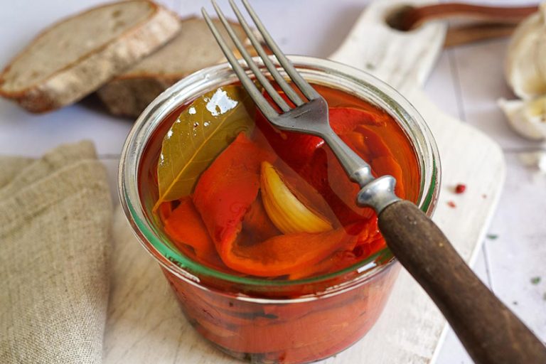 طرز تهیه ترشی فلفل شیرین کبابی