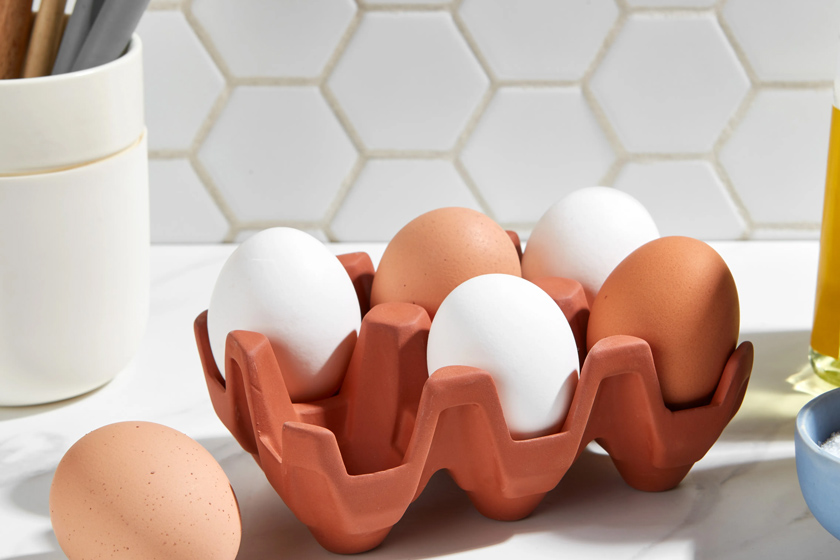 آیا تخم‌مرغ را باید در یخچال نگه داشت یا نه؟