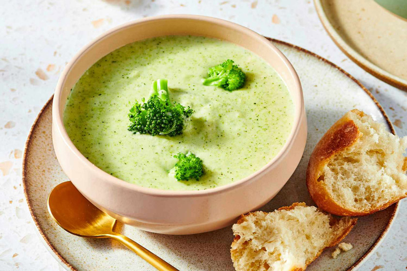 طرز تهیه سوپ کلم بروکلی با جو پرک