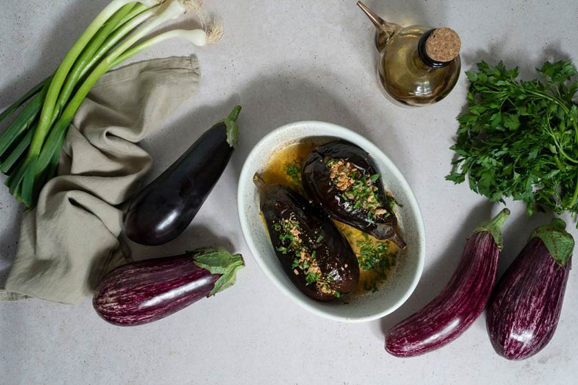 طرز تهیه ترشی بادمجان شکم پر