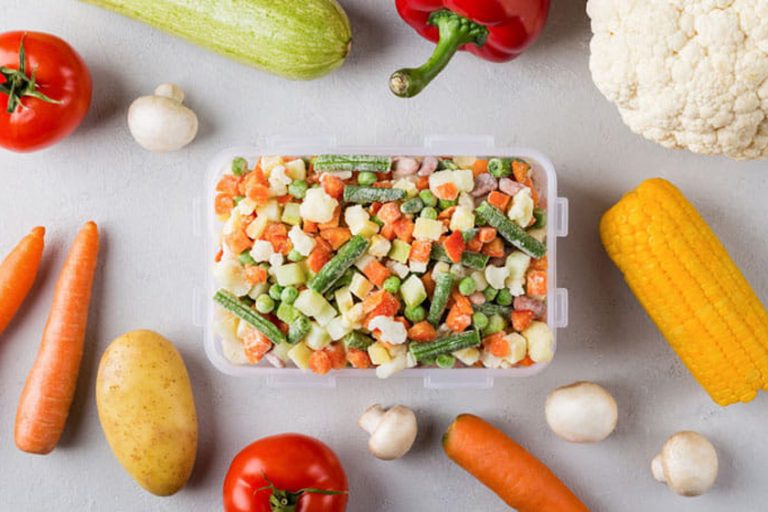 زمان استفاده از سبزیجات تازه و سبزیجات منجمد