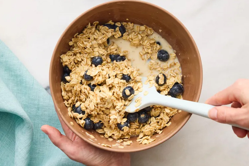 طرز تهیه جوی دوسر پخته با طعم چیزکیک بلوبری