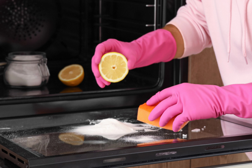 تمیز کردن فر با سرکه