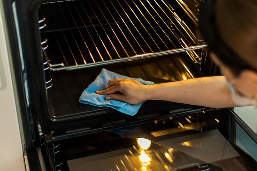 تمیز کردن فر با سرکه