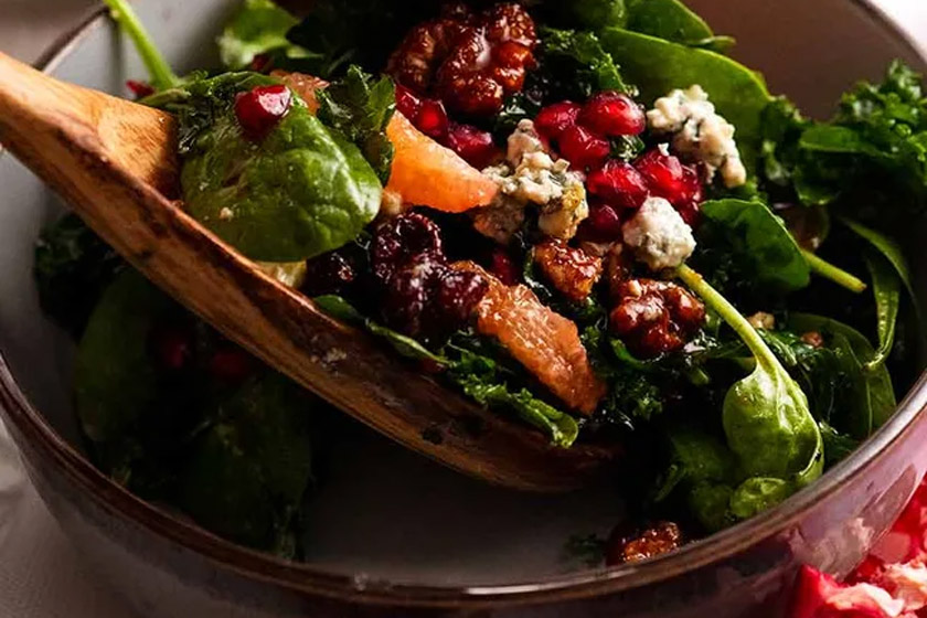 طرز تهیه سالاد انار و گردو