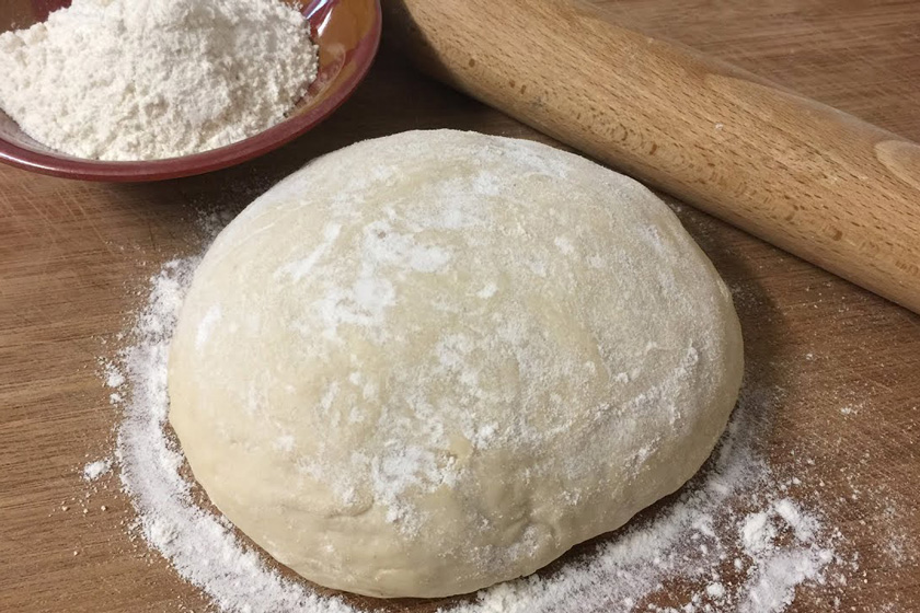 طرز تهیه اشترودل پیتزایی با سوسیس و پنیر