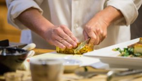 Jeremy Cooking YJLiveKripalu16-TonyFelgueiras-Sunday-WEB-2508-r_0