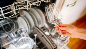 علت کدر شدن لیوان در ماشین ظرفشویی