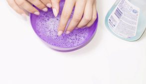 easiest-way-to-clean-glue-10