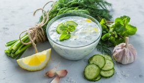 yogurt_cucumber_dip_01