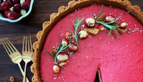 طرز تهیه تارت زغال‌اخته