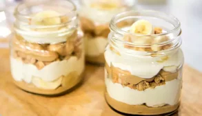 طرز تهیه دسر مگنولیا موزی