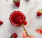 طرز تهیه سس توت فرنگی
