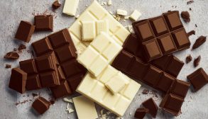 شکلات تلخ یا شکلات شیری