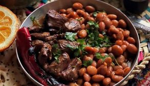 طرز تهیه خوراک لوبیا رشتی