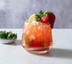 طرز تهیه تهیه موهیتوی توت فرنگی