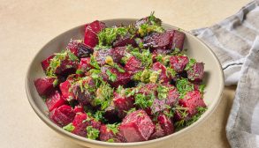 طرز تهیه چغندر تنوری با کره سیر