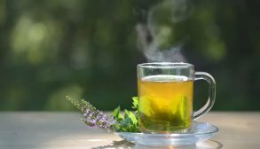 تاثیر نوشیدن شبانه دمنوش گیاهی بر سلامت