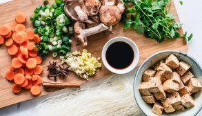 چگونه با رژیم وگان لاغر شویم؟