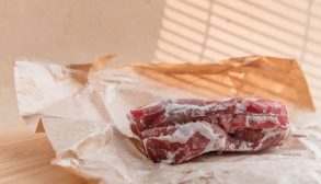 آب کردن یخ گوشت